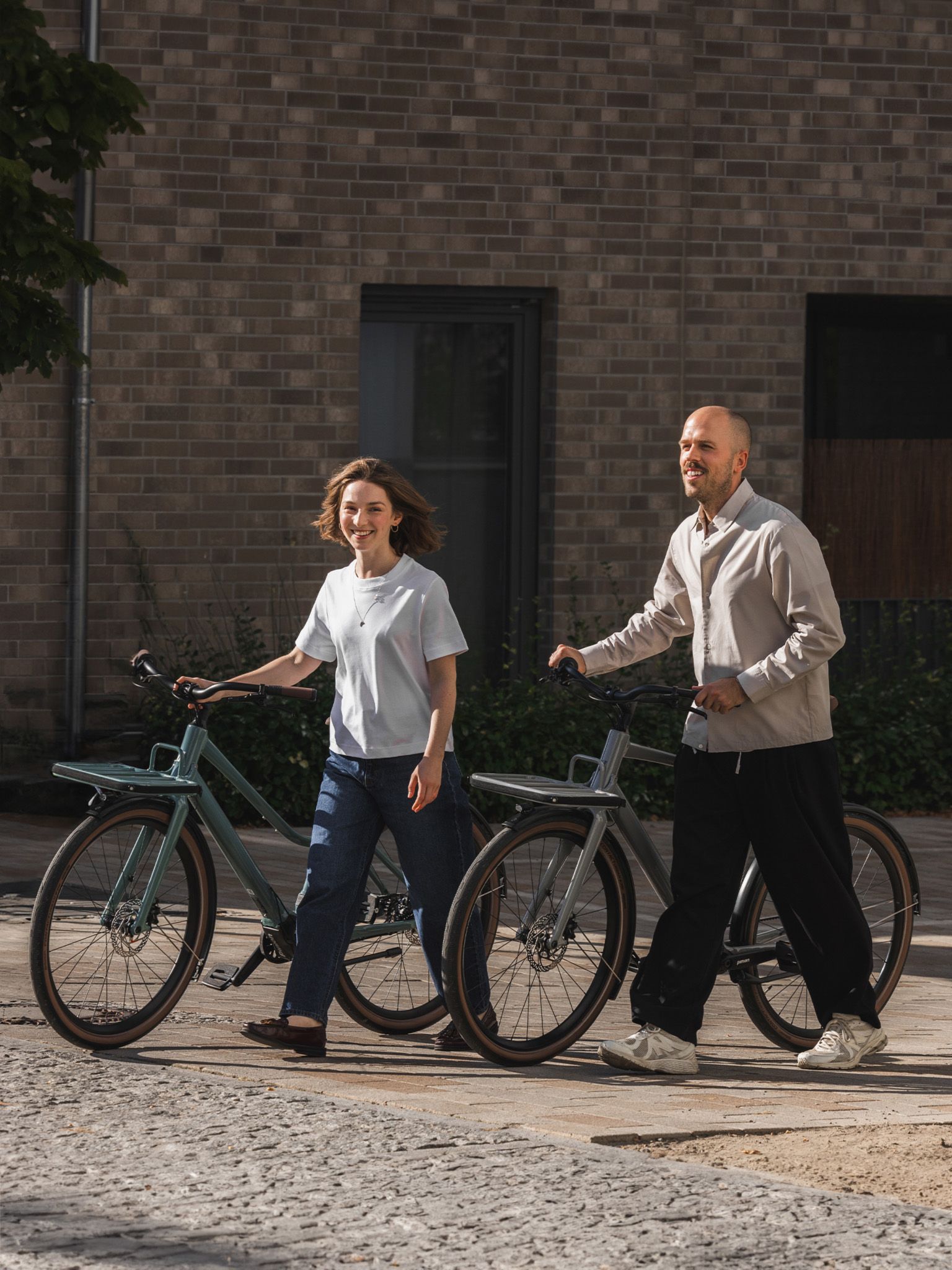 Mit Bike-Leasing zum Traumrad von Schindelhauer - Aufs Rad zu steigen bedeutet, sich selbstbestimmt fortzubewegen, egal ob Regen, Wind oder Sonne. Lease Dein neues Bike einfach über einen von unseren ausgewählten Leasing-Partnern und spare bis zu 40%.